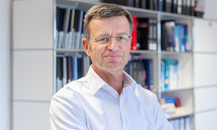 Prof. Stefan Engelhardt