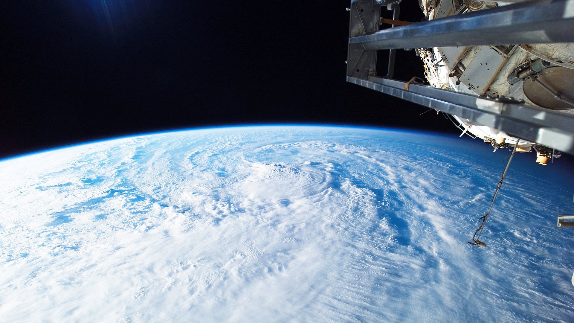 Blick auf die Erde von der Internationalen Raumstation (ISS)