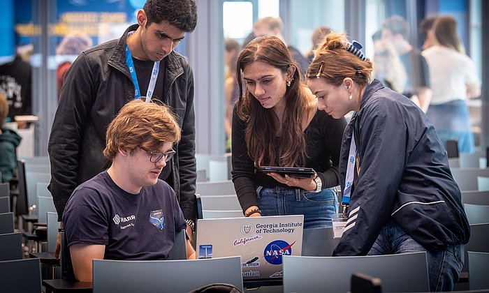 Studierende der TUM beim Space Station Design Workshop am Campus Ottobrunn / Taufkirchen des Department for Aerospace & Geodesy