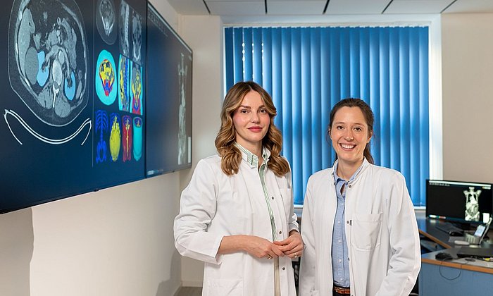 Dr. med Lisa Steinhelfer und Dr. Friederike Jungmann