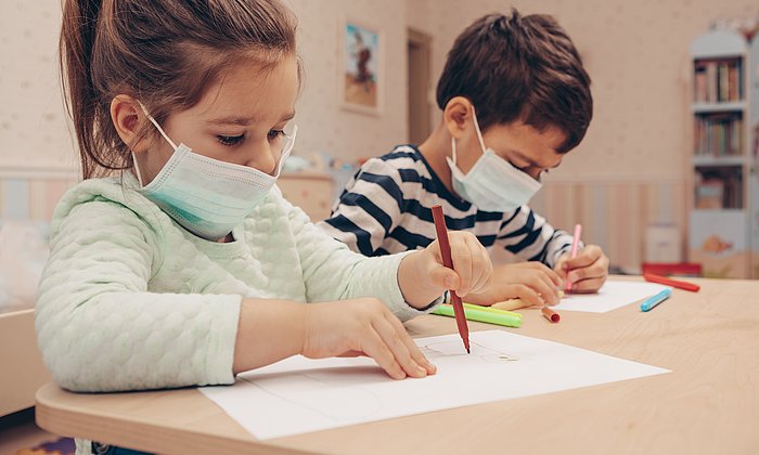 Die bayernweite Studie „COVID Kids Bavaria“ untersucht die Situation von Kindern während der Pandemie. 