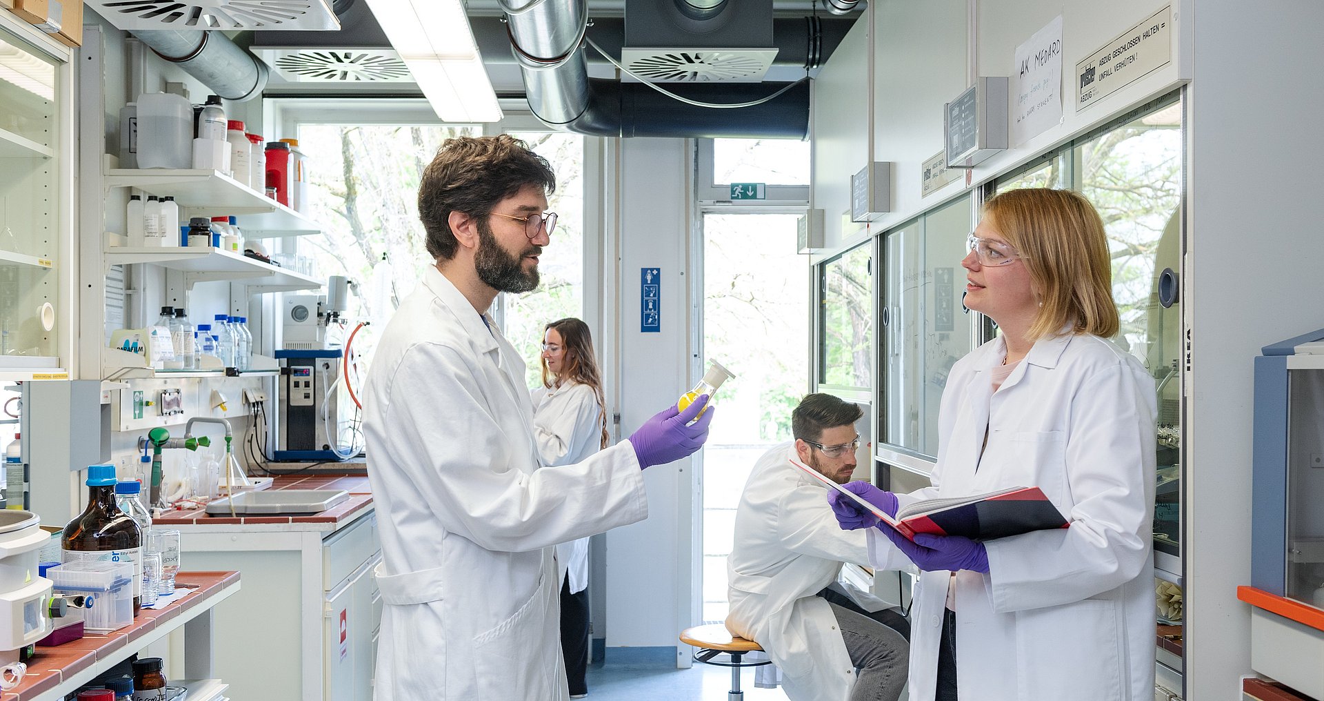 Dr. Guillaume Médard from the Chair of Proteomics and Bioanalytics