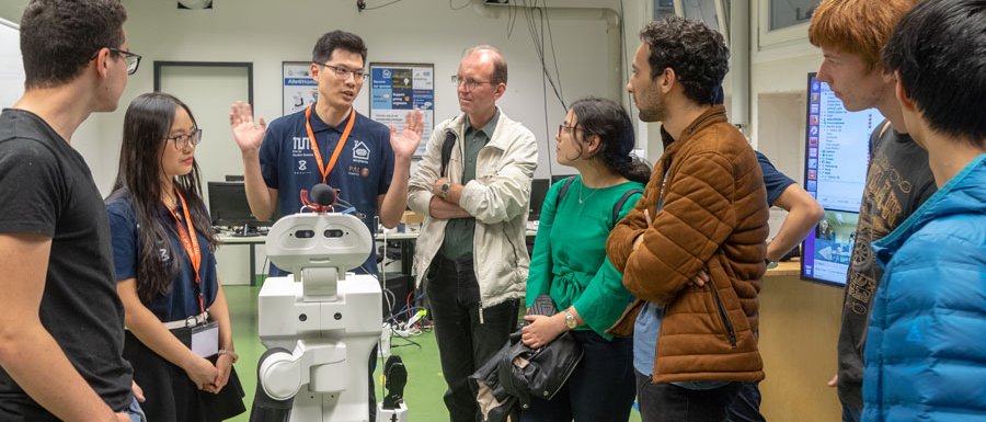 Großer Andrang auf die Technologien der Zukunft herrschte am Tag der offenen Tür. (Bild: A. Heddergott / TUM)