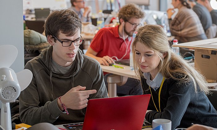 Teilnehmende an einem Hackethon der TUM