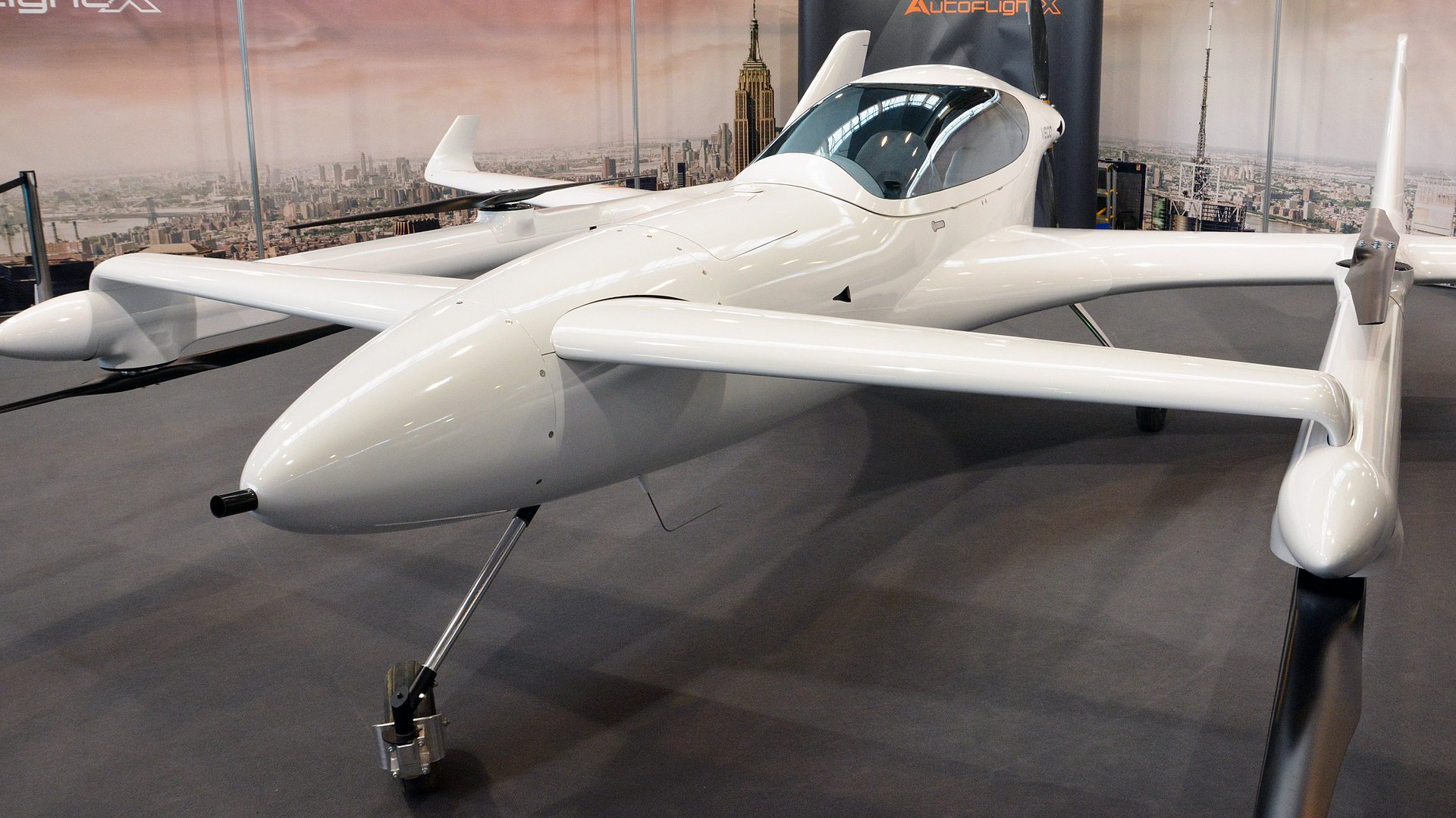 Das Bild zeigt den Prototyp V600 der Firma AutoFlightX