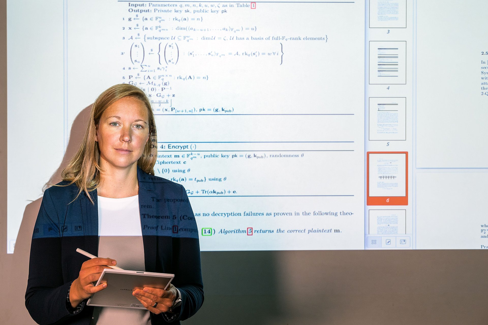 Prof. Wachter-Zeh, Professorin für Codierung und Kryptographie