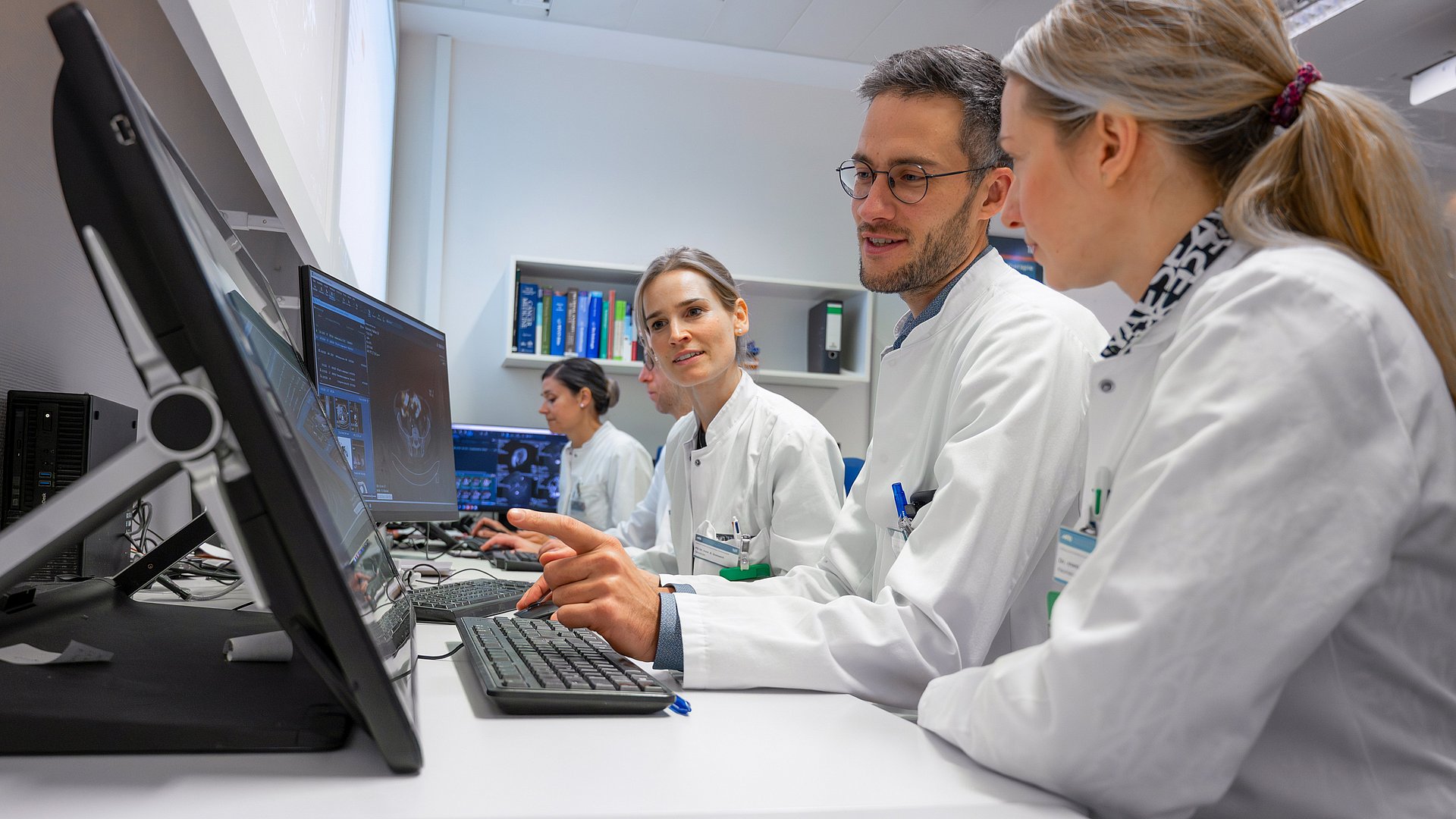 Dr. Jan Peeken und sein Team der Klinik für Radioonkologie und Strahlentherapie