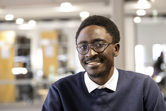 TUM-Deutschlandstipendium recipient Franck Kenneth