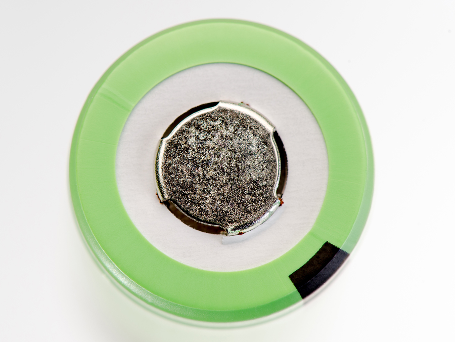 Lithium-Ionen-Zelle aus der Vogelperspektive.